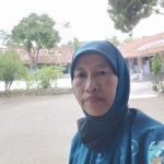 Siti Kurnianingsih S.Ag Pengampu Mapel PAI, pengasuh Pesantren